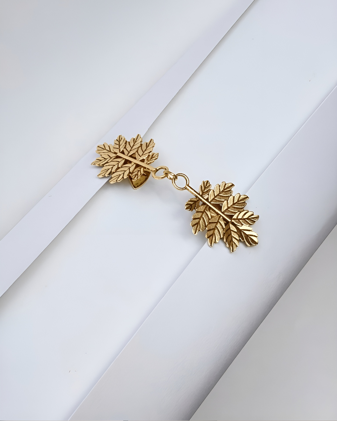 Twin Oak Leaf Chain Shawl Brooch - Gold