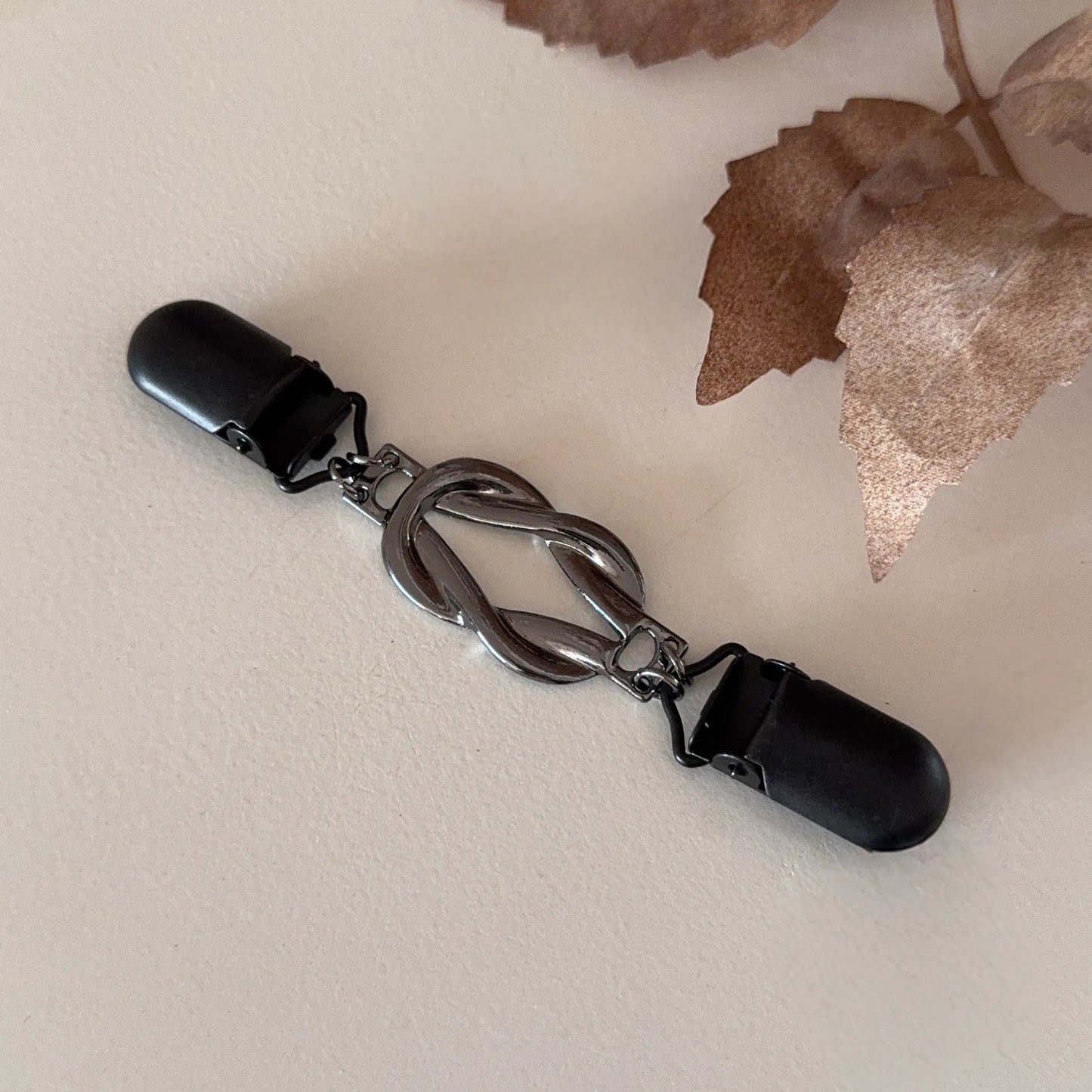 Infinity Cinch Clips Black
