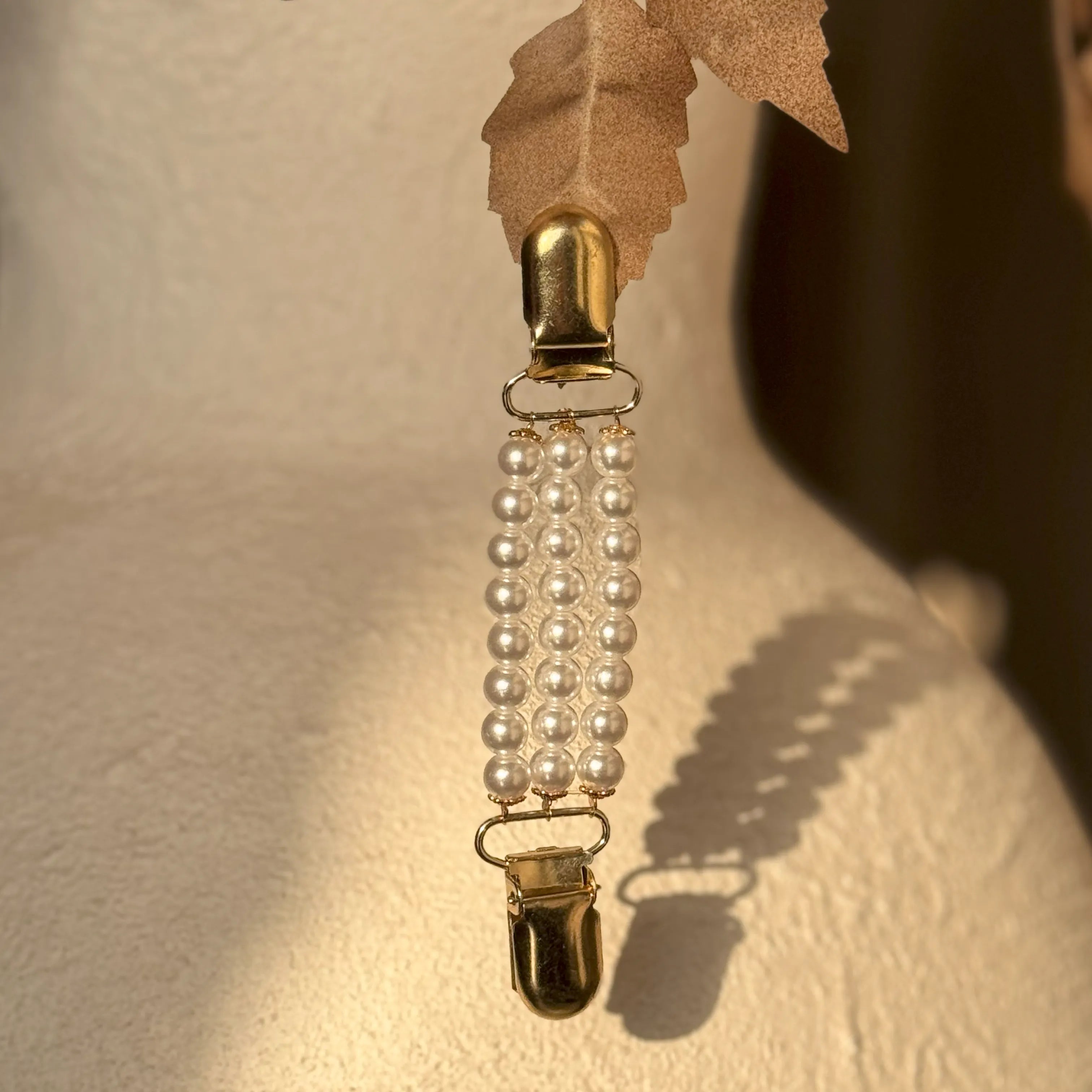 Pearl Chain Cinch Clips (Gold)