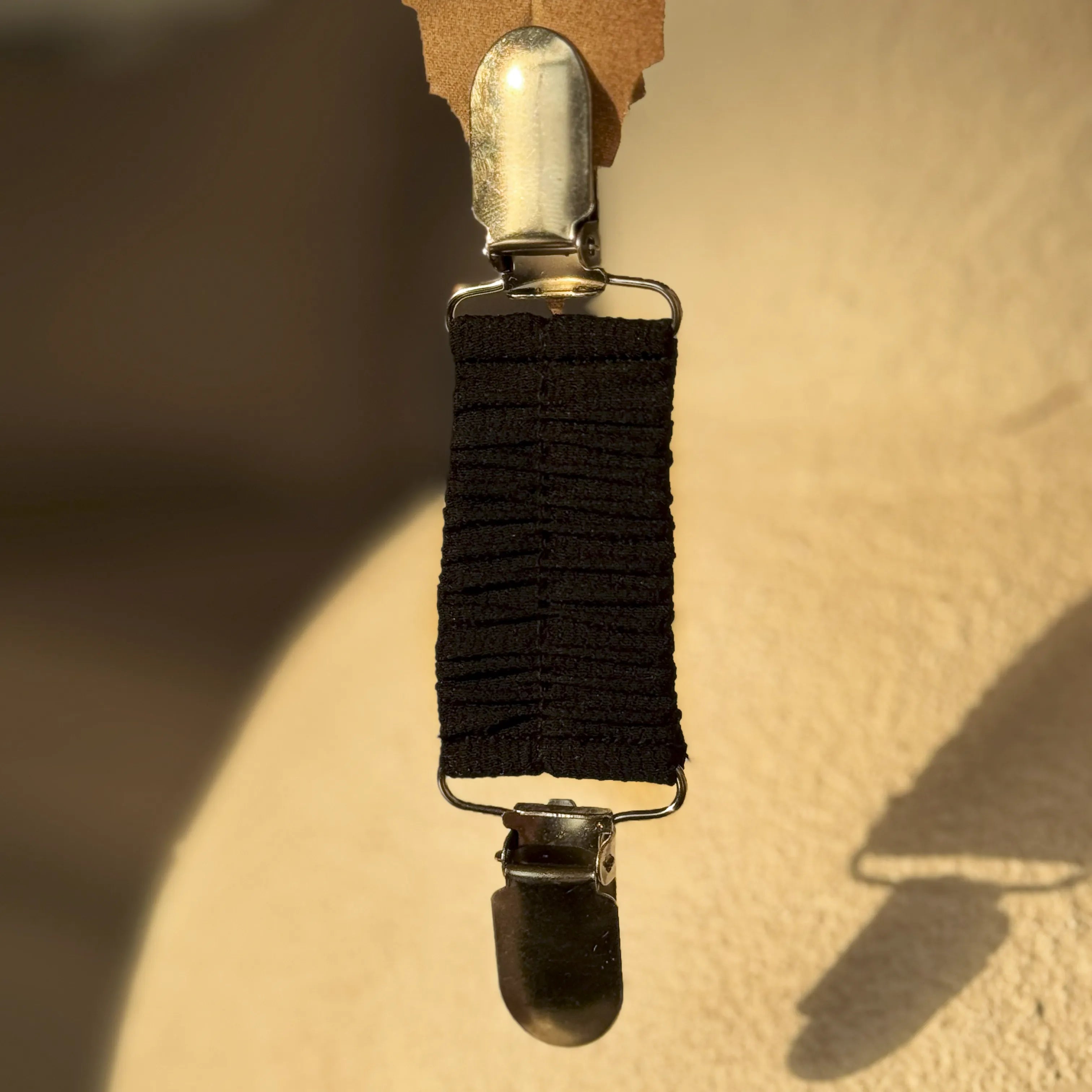 Stretchable Cardigan Cinch Clips (Black)