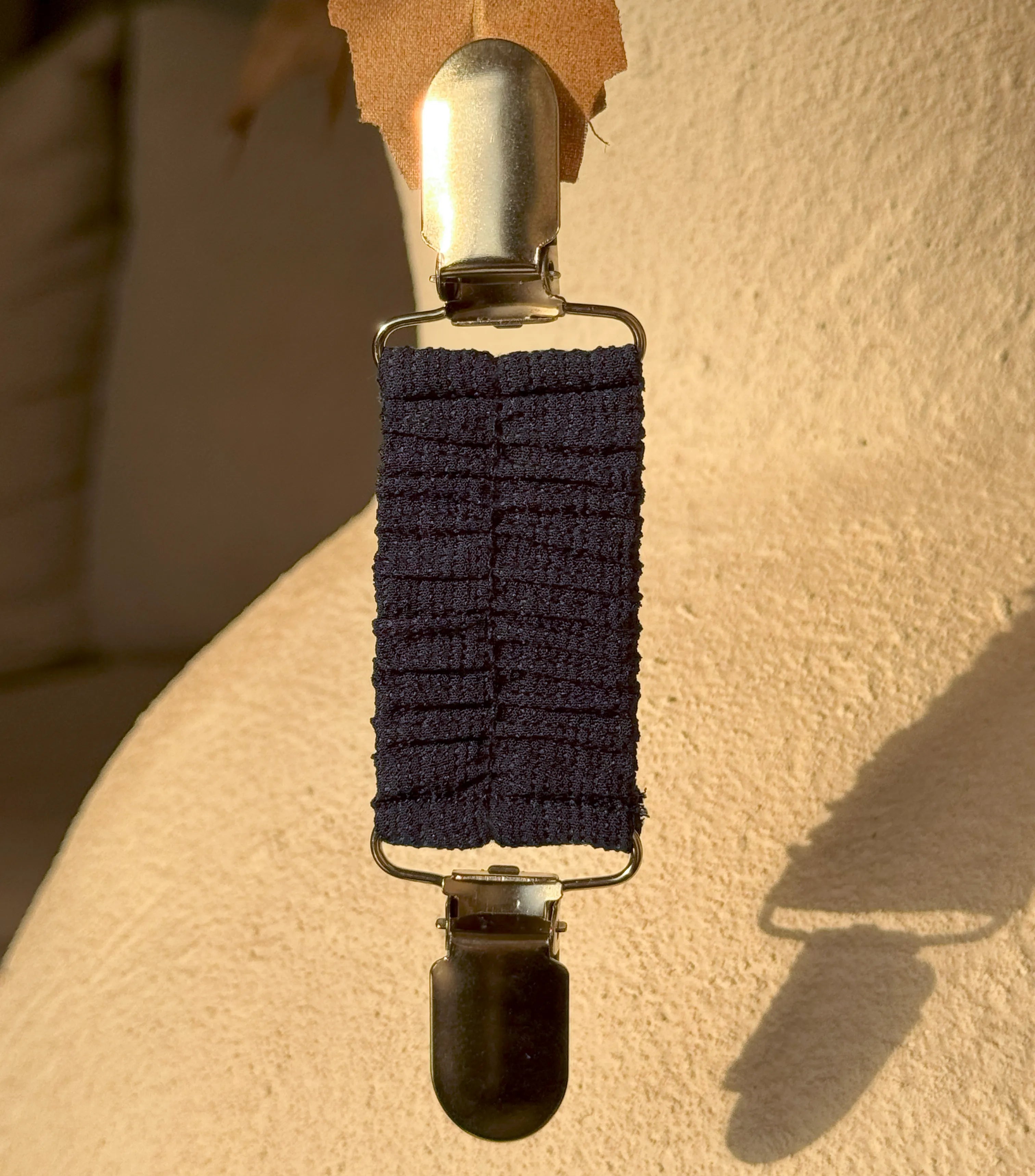 Stretchable Cardigan Cinch Clips (Navy Blue)