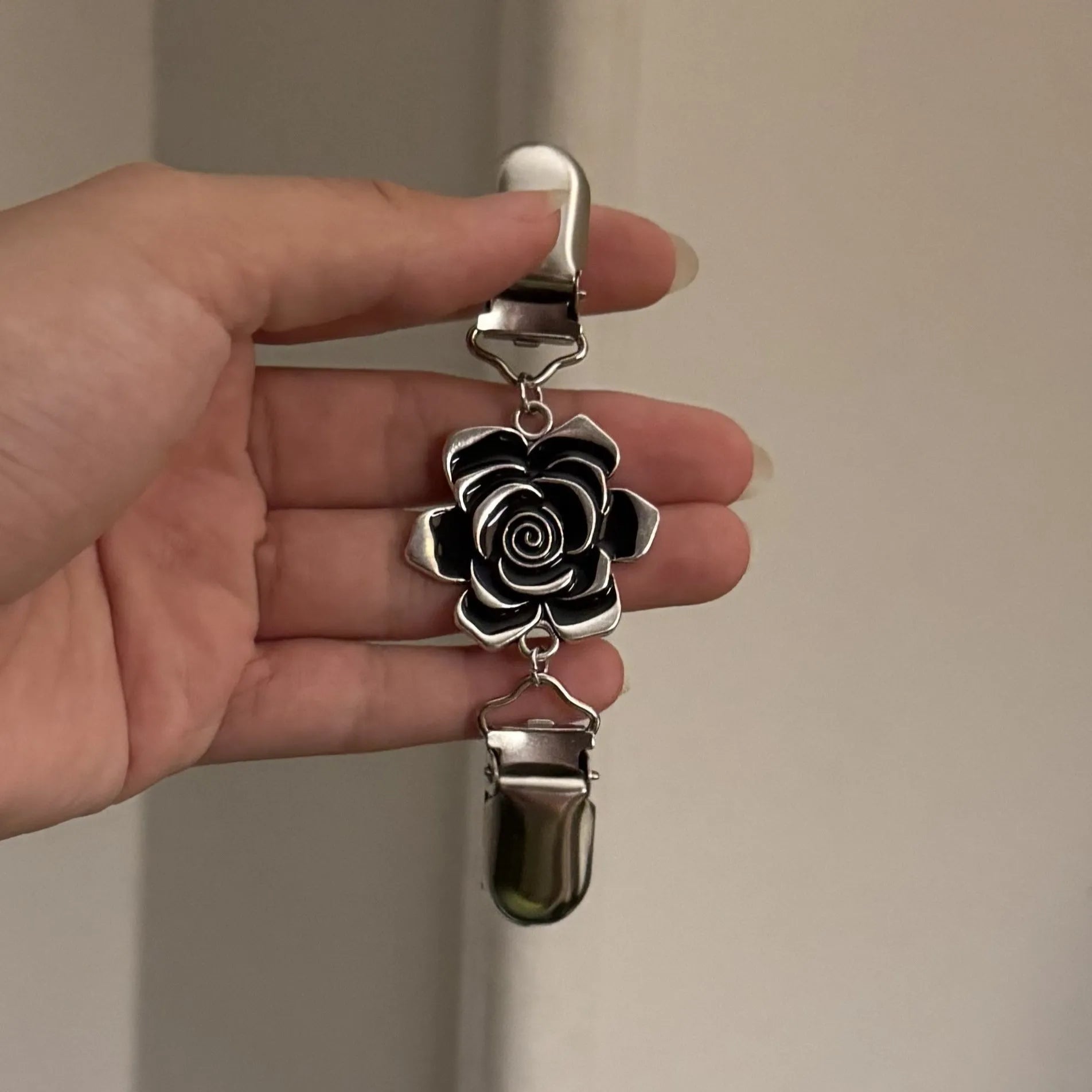 Flower Cinch Clips Silver