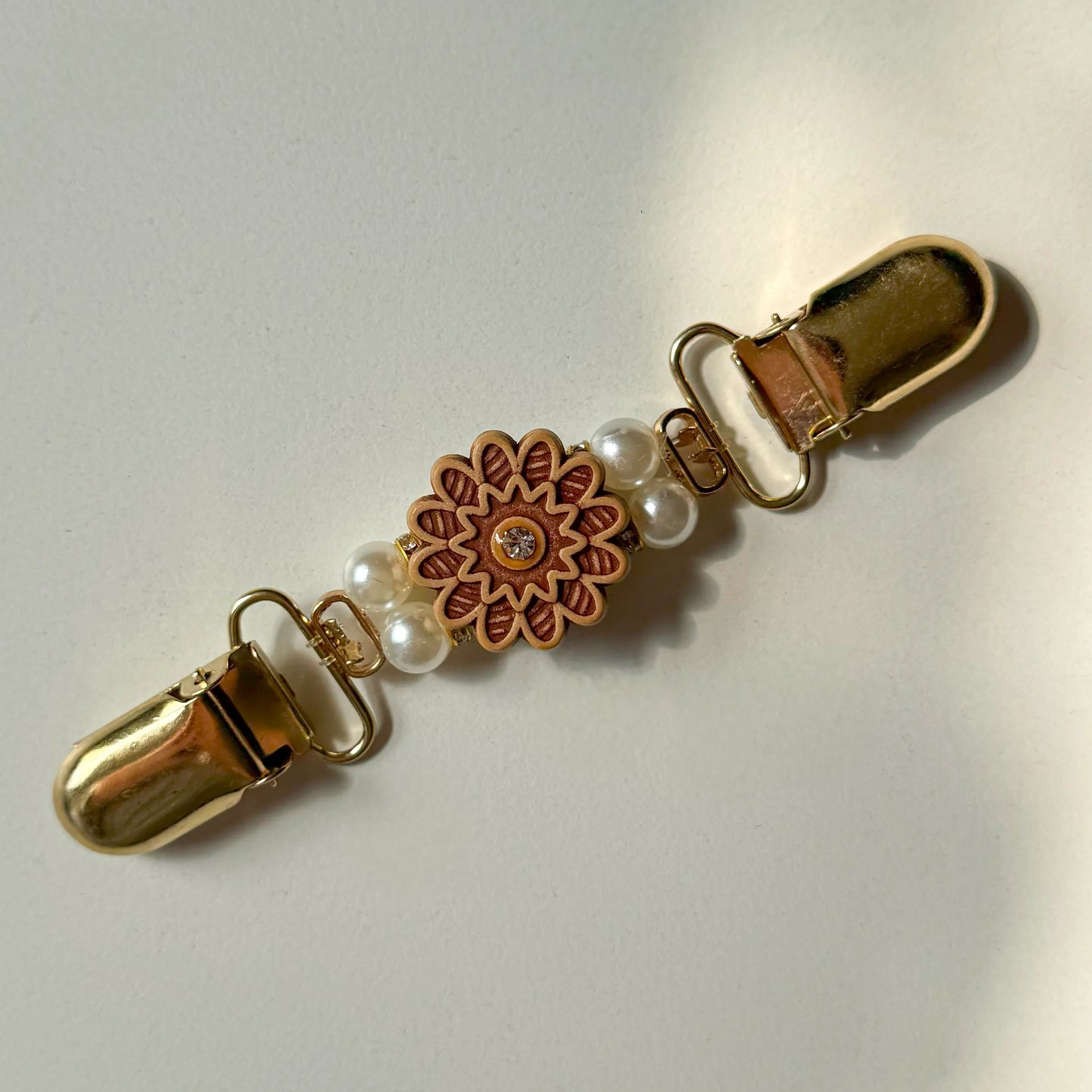 Vintage Retro Cinch Clips - Gold