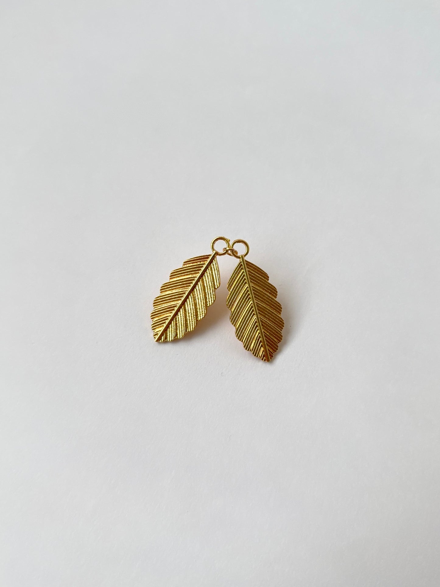 Twin Feather Leaf Shawl Brooch - Gold