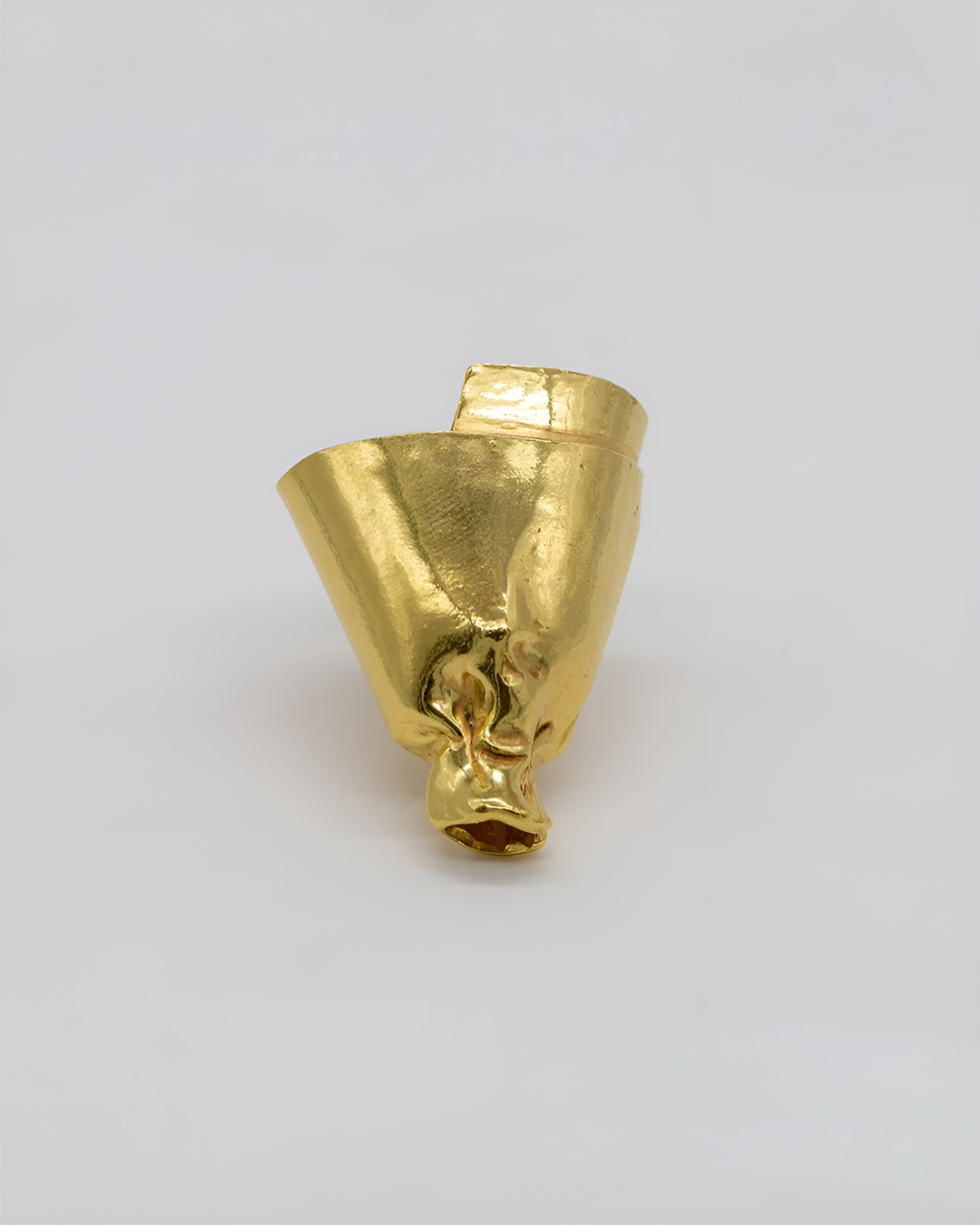 Vintage-Style Gold Lapel Vase Pin (Boutonniere Holder)