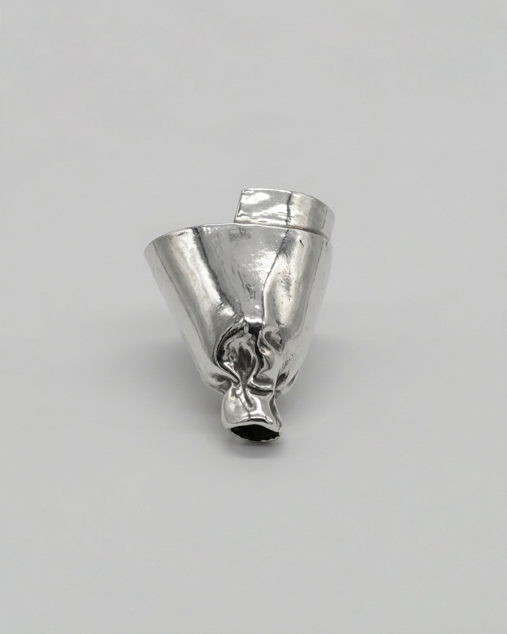 Vintage-Style Silver Lapel Vase Pin (Boutonniere Holder)