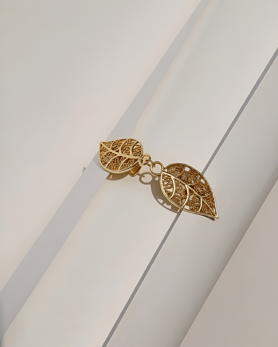 Gold Filigree Leaf Cardigan Clip & Shawl Brooch