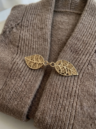Gold Filigree Leaf Cardigan Clip & Shawl Brooch