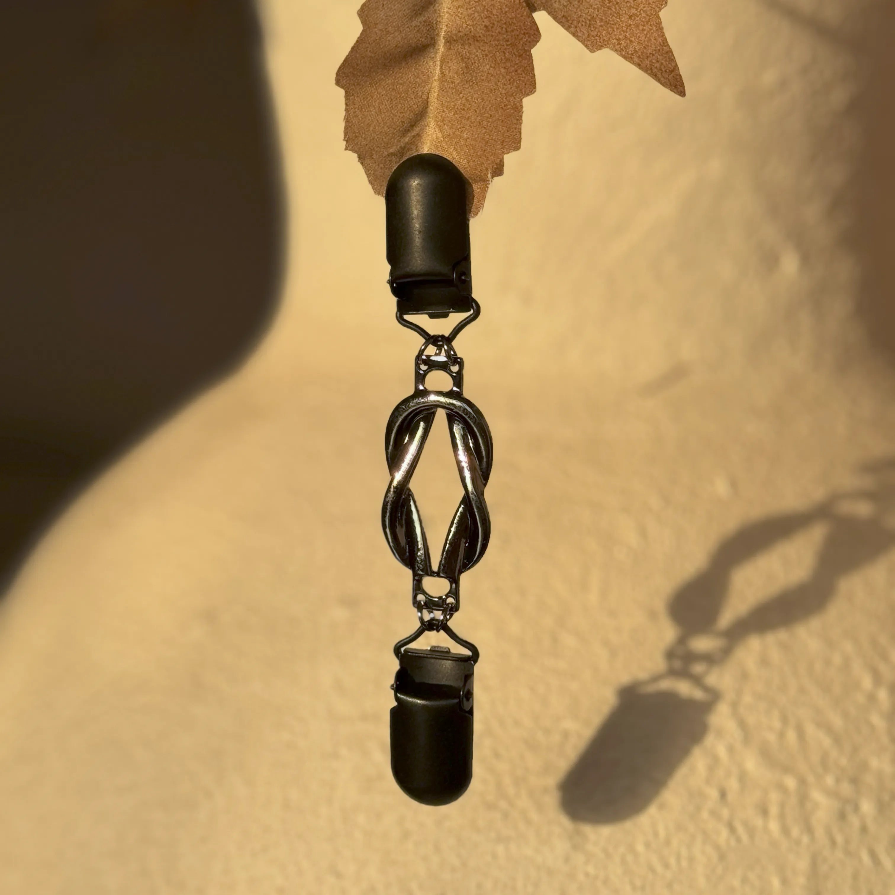 Infinity Cinch Clips Black