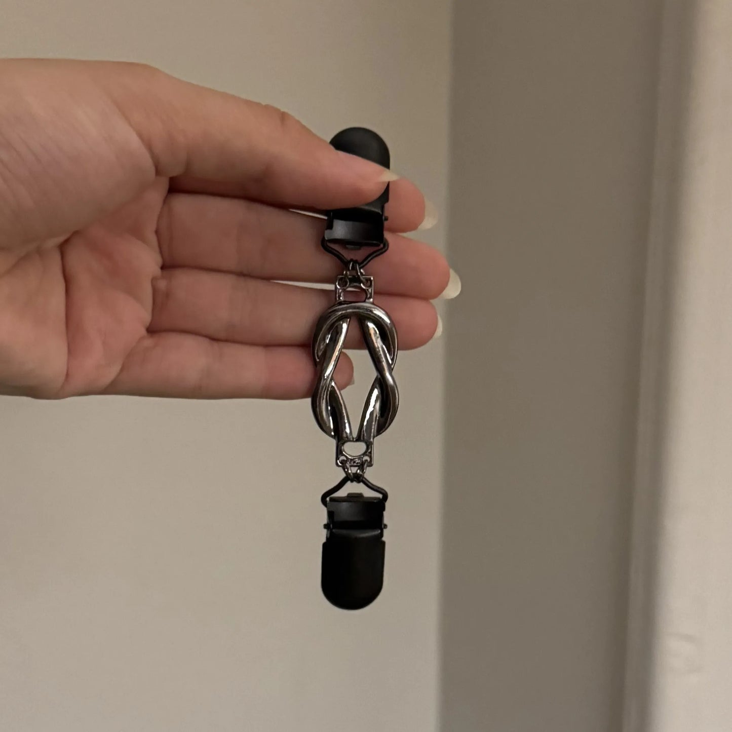 Infinity Cinch Clips Black