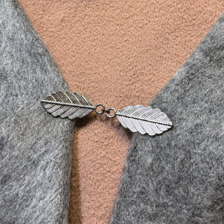 Twin Feather Leaf Shawl Brooch - Black