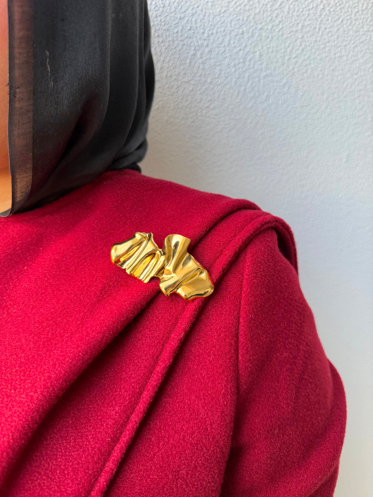 The Golden Era Brooch Set