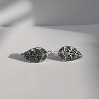 Filigree Leaf Cardigan Clip & Shawl Brooch - Silver