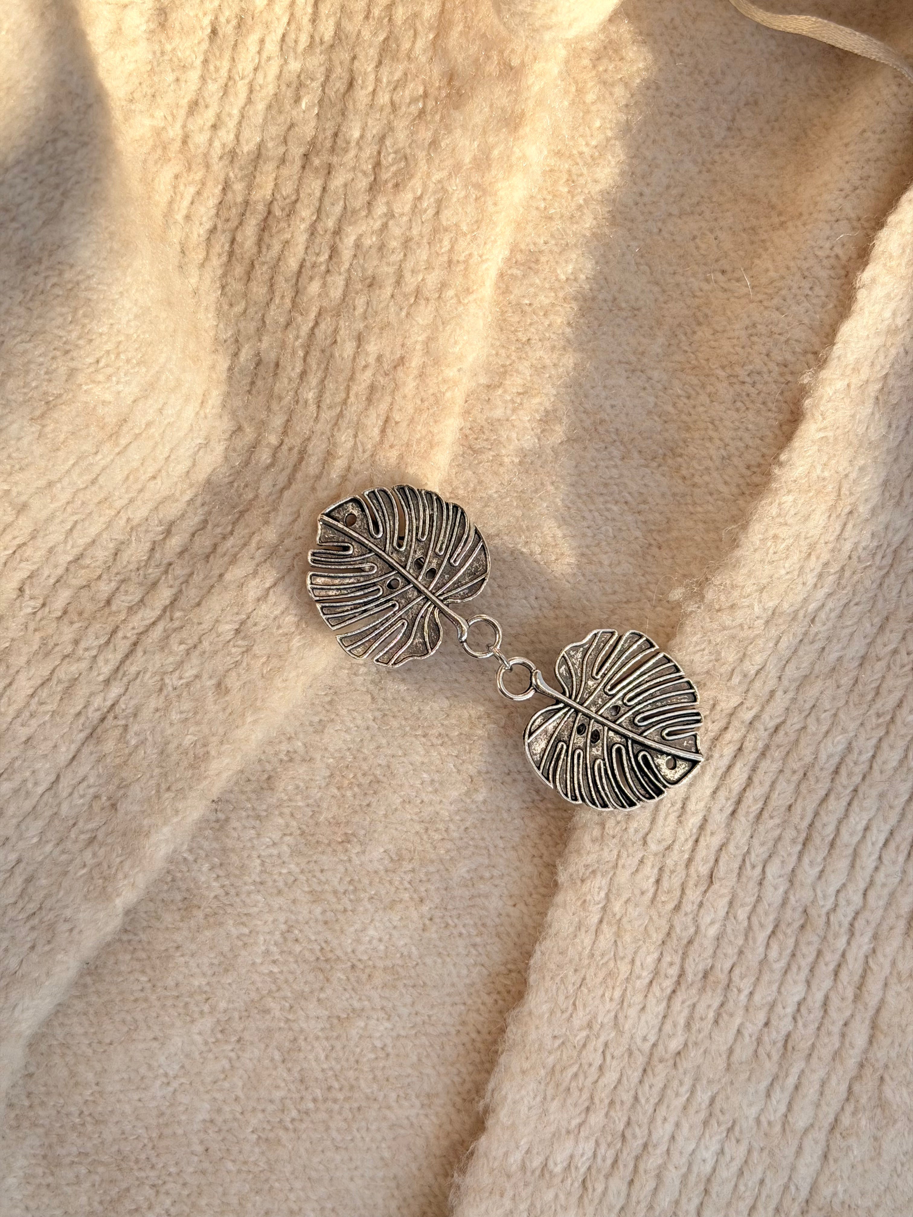 Tropical Canopy Shawl Brooch - Silver