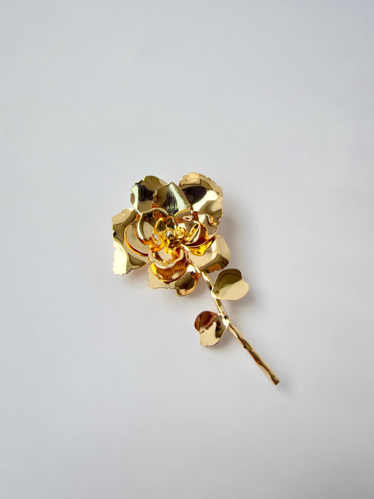 The Mokanda Gilded Rose Brooch - Gold