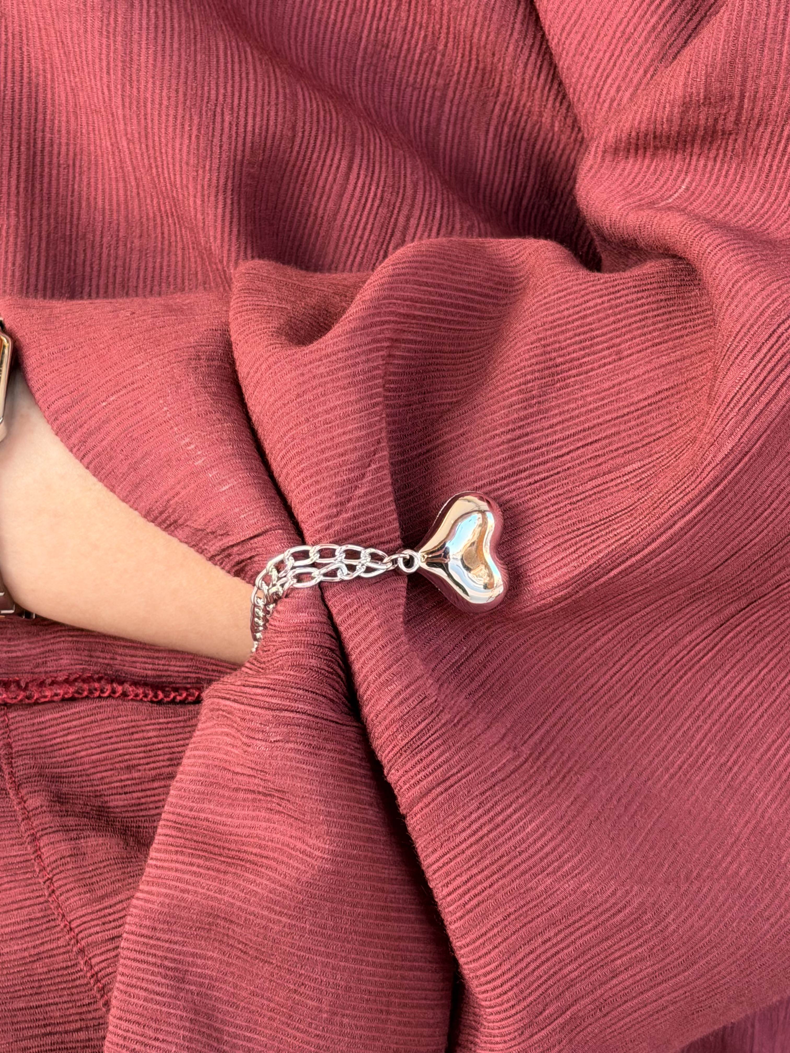 Heart Double-Chain Sleeve Holders – Silver Pair (2 Pieces)