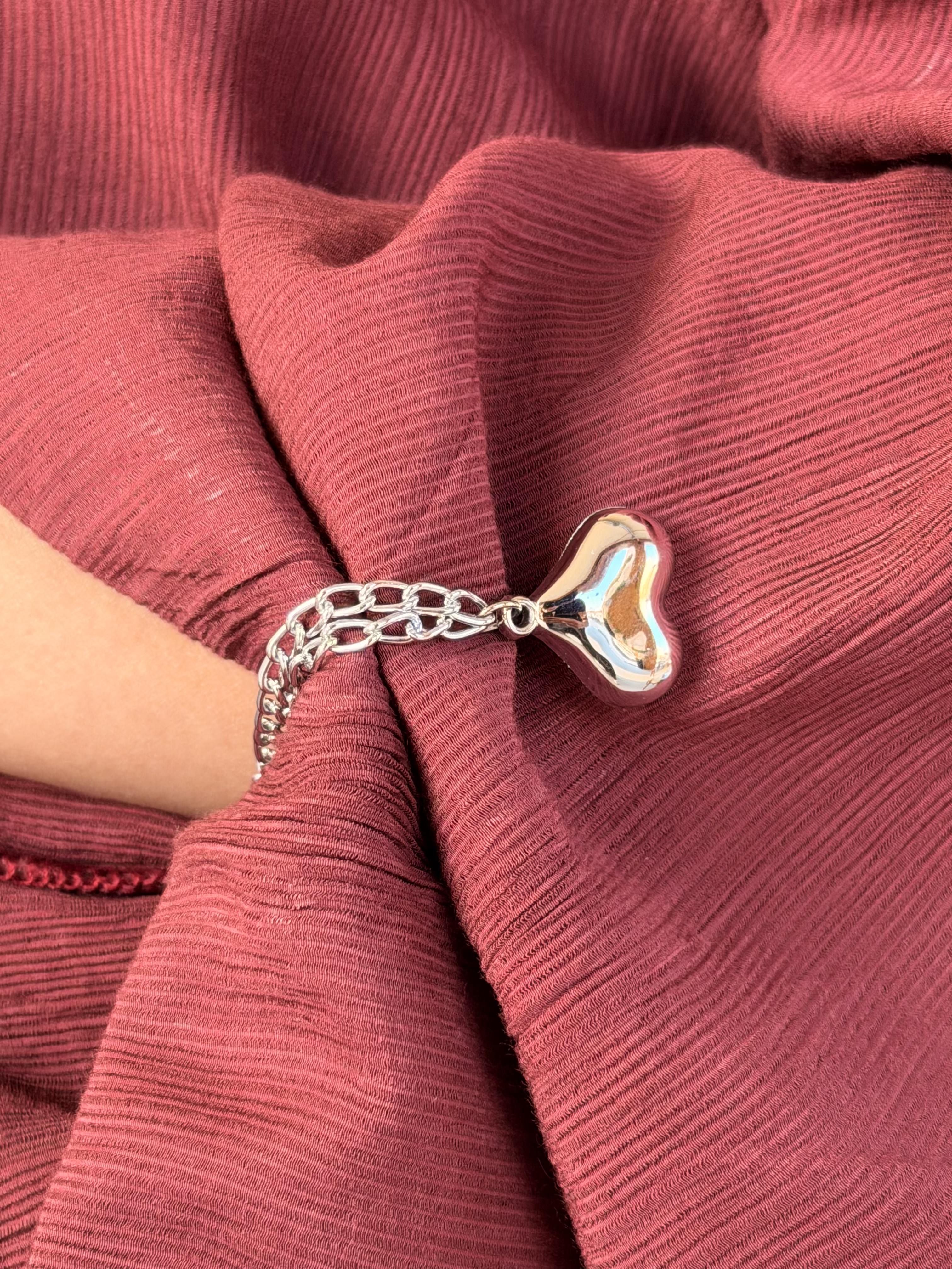 Heart Double-Chain Sleeve Holders – Silver Pair (2 Pieces)