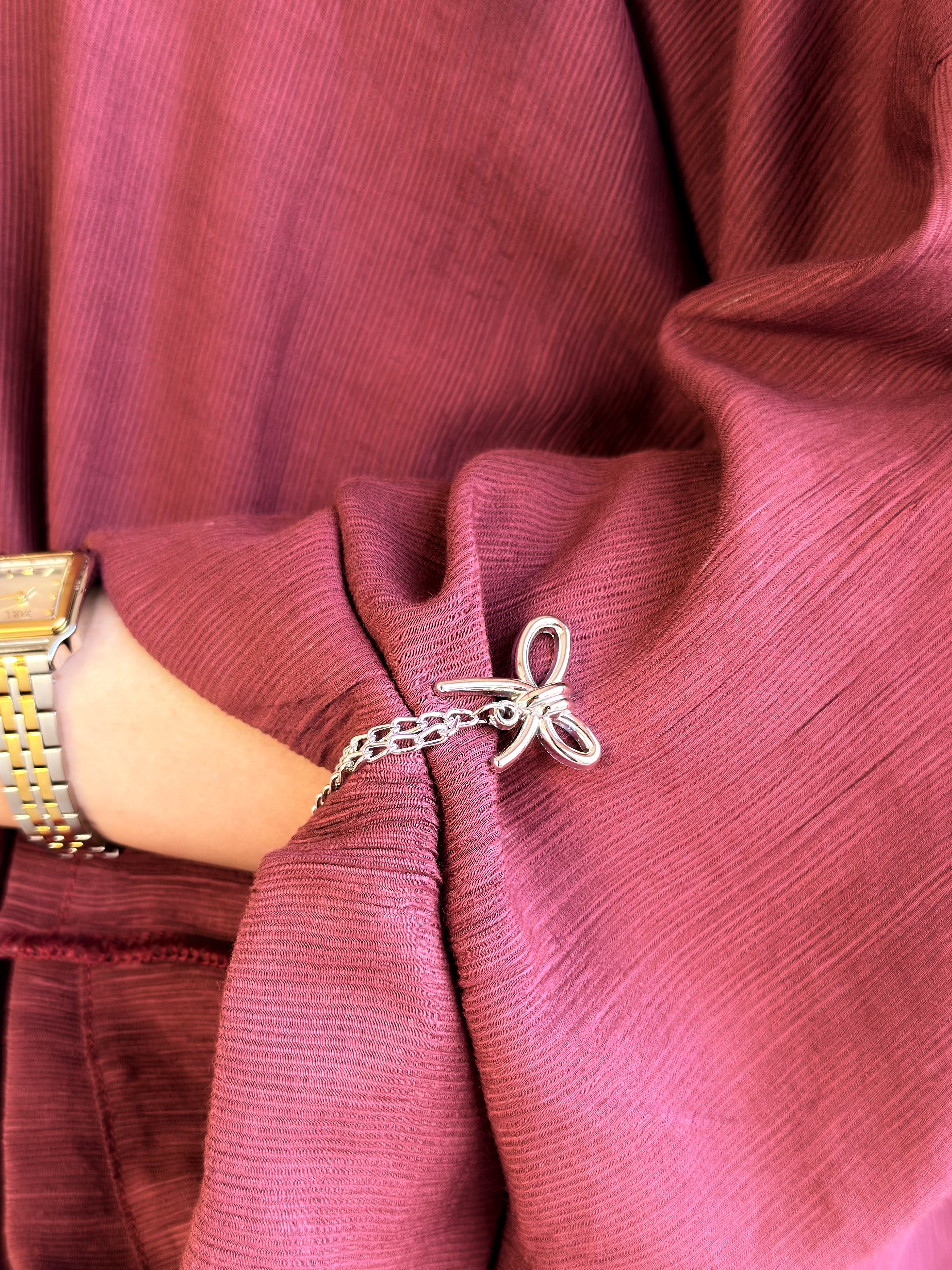 Bow Double-Chain Sleeve Holders – Silver Pair (2 Pieces)