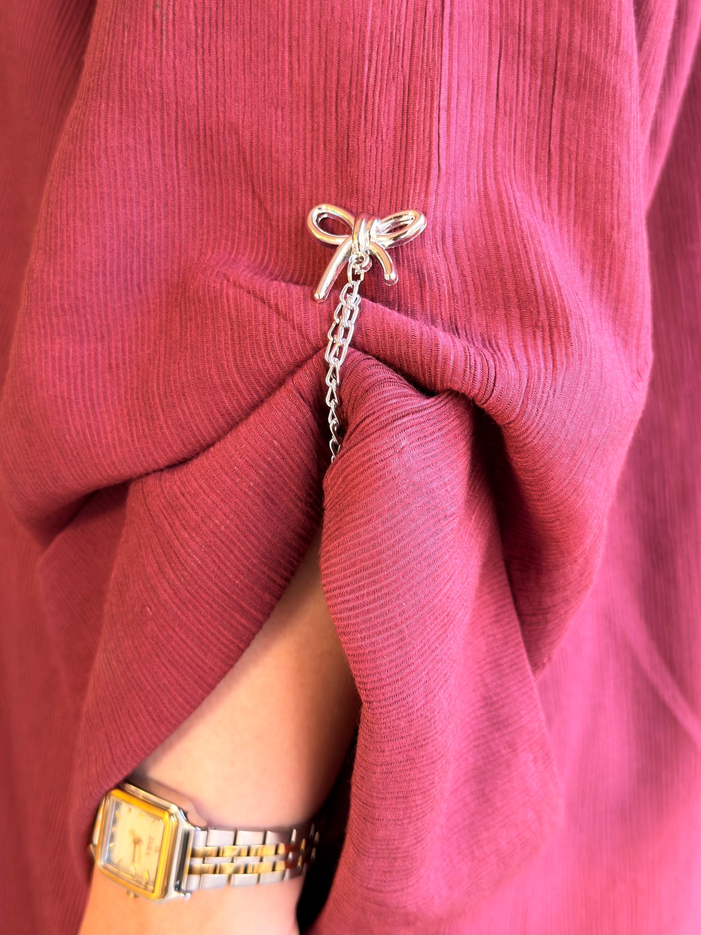 Bow Double-Chain Sleeve Holders – Silver Pair (2 Pieces)