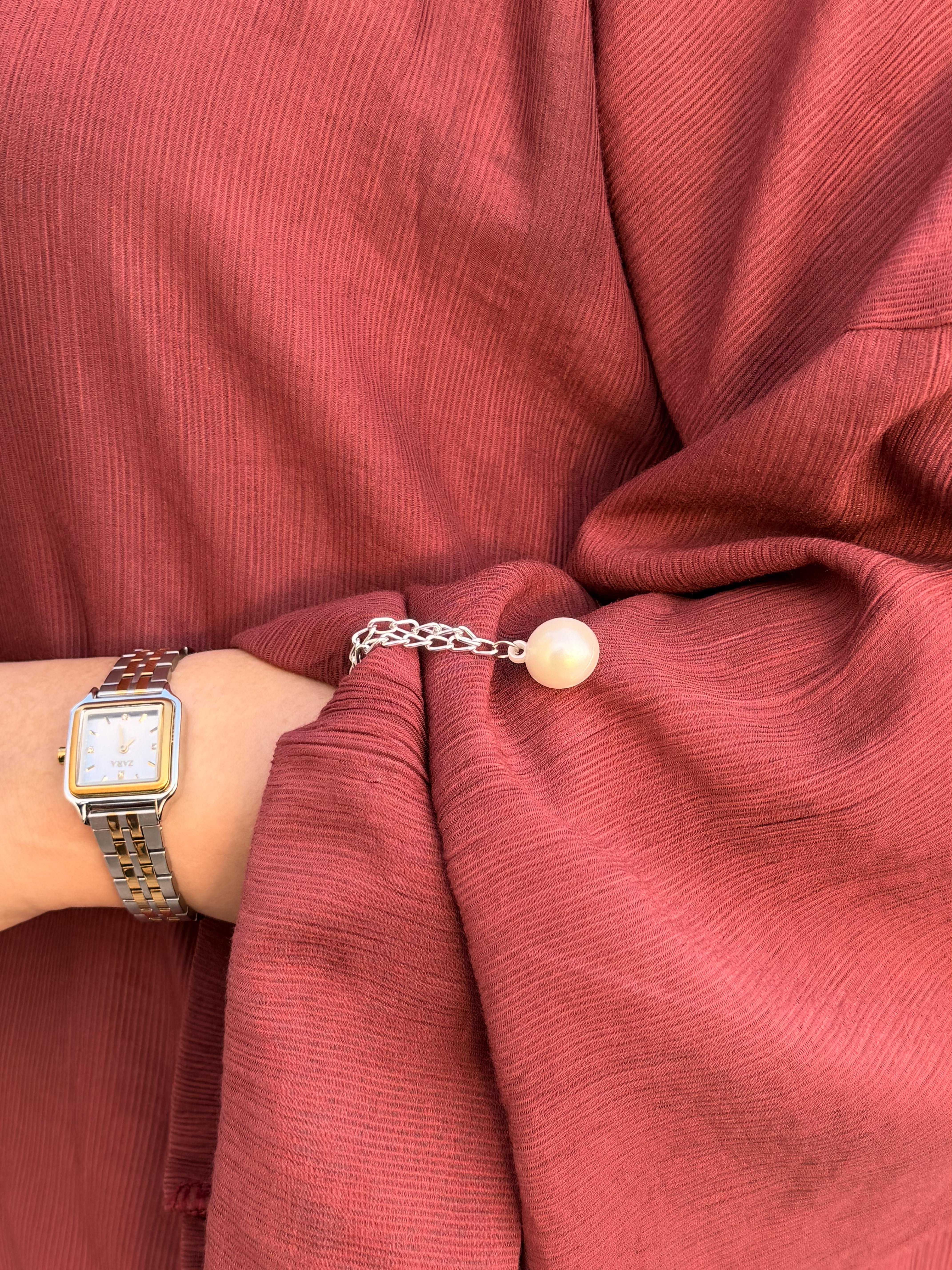 Pearl Double-Chain Sleeve Holders – Silver Pair (2 Pieces)