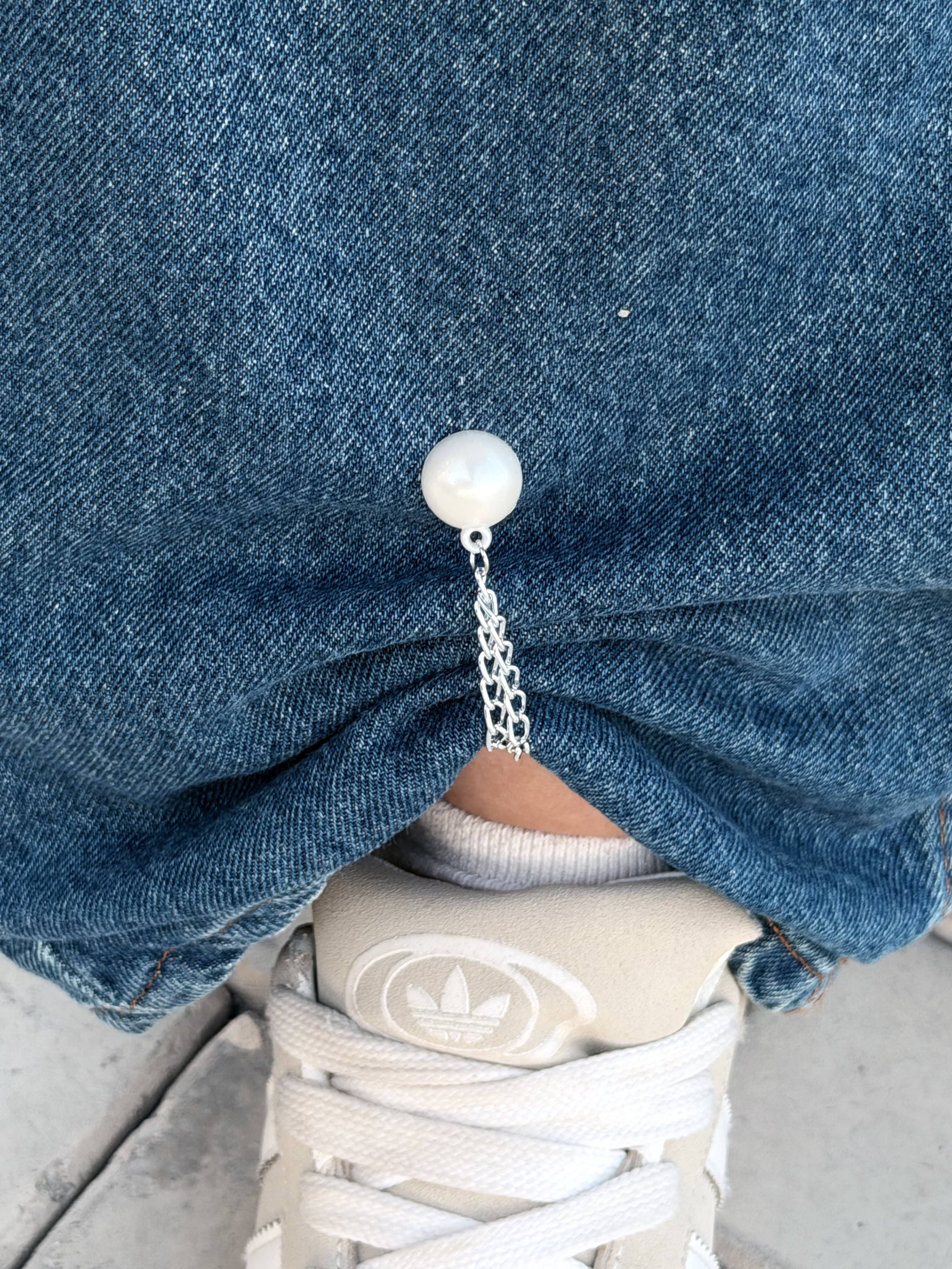 Pearl Double-Chain Sleeve Holders – Silver Pair (2 Pieces)