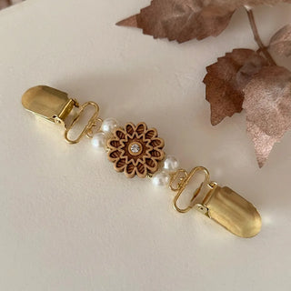 Vintage Retro Cinch Clips - Gold