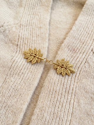 Twin Oak Leaf Chain Shawl Brooch - Gold